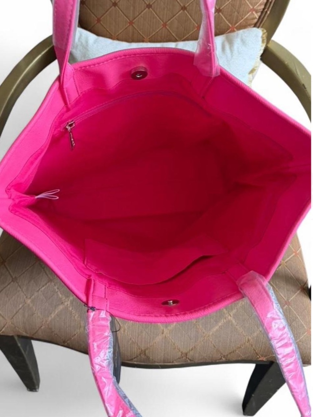 BNWT Disneyland Mickey sequin Loungefly tote bag pink and black - Picture 6 of 6